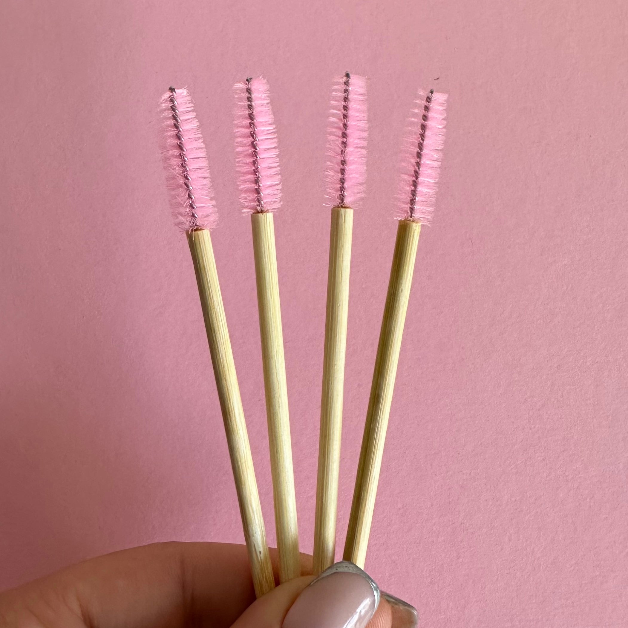 Fluff it up - Wooden Brush