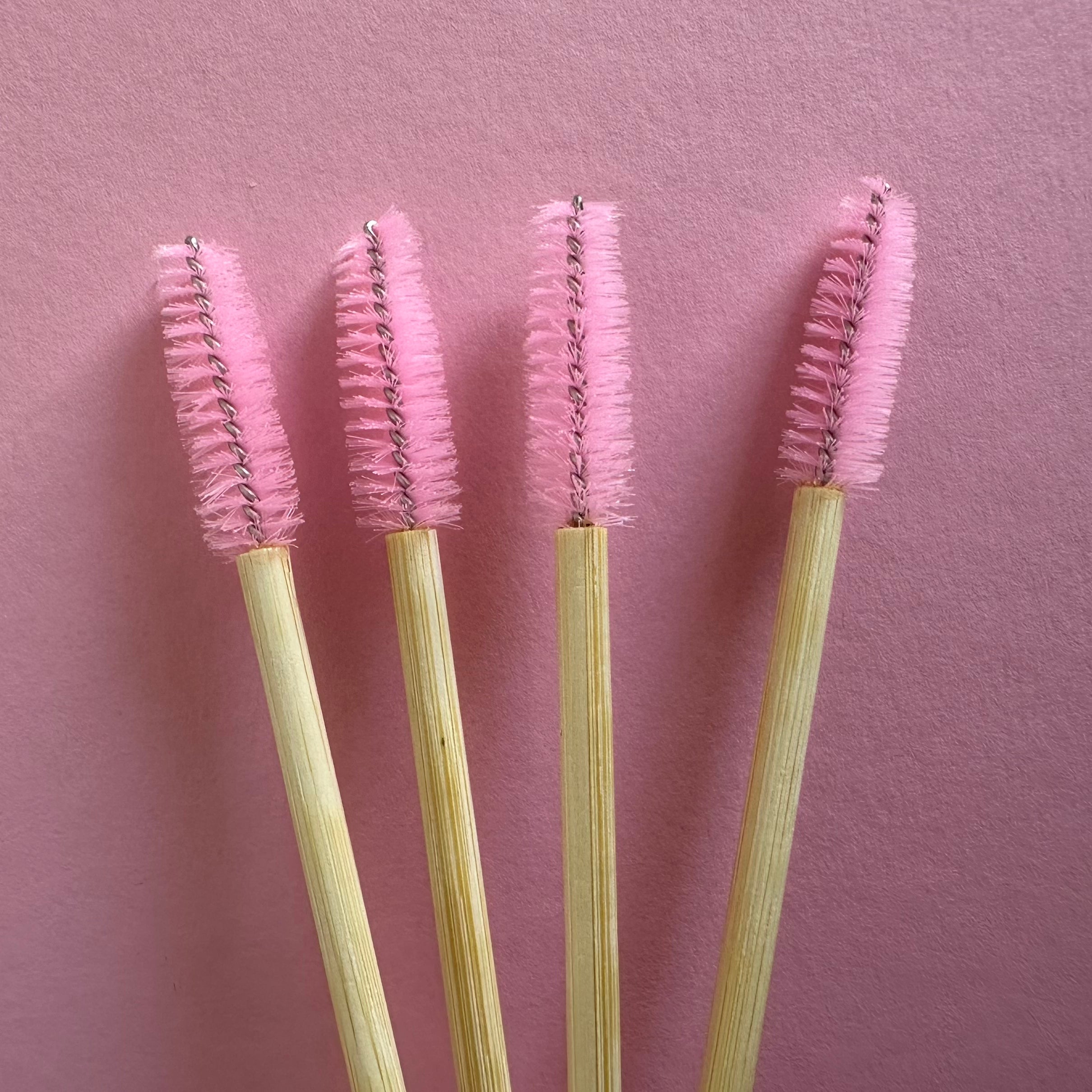 Fluff it up - Wooden Brush
